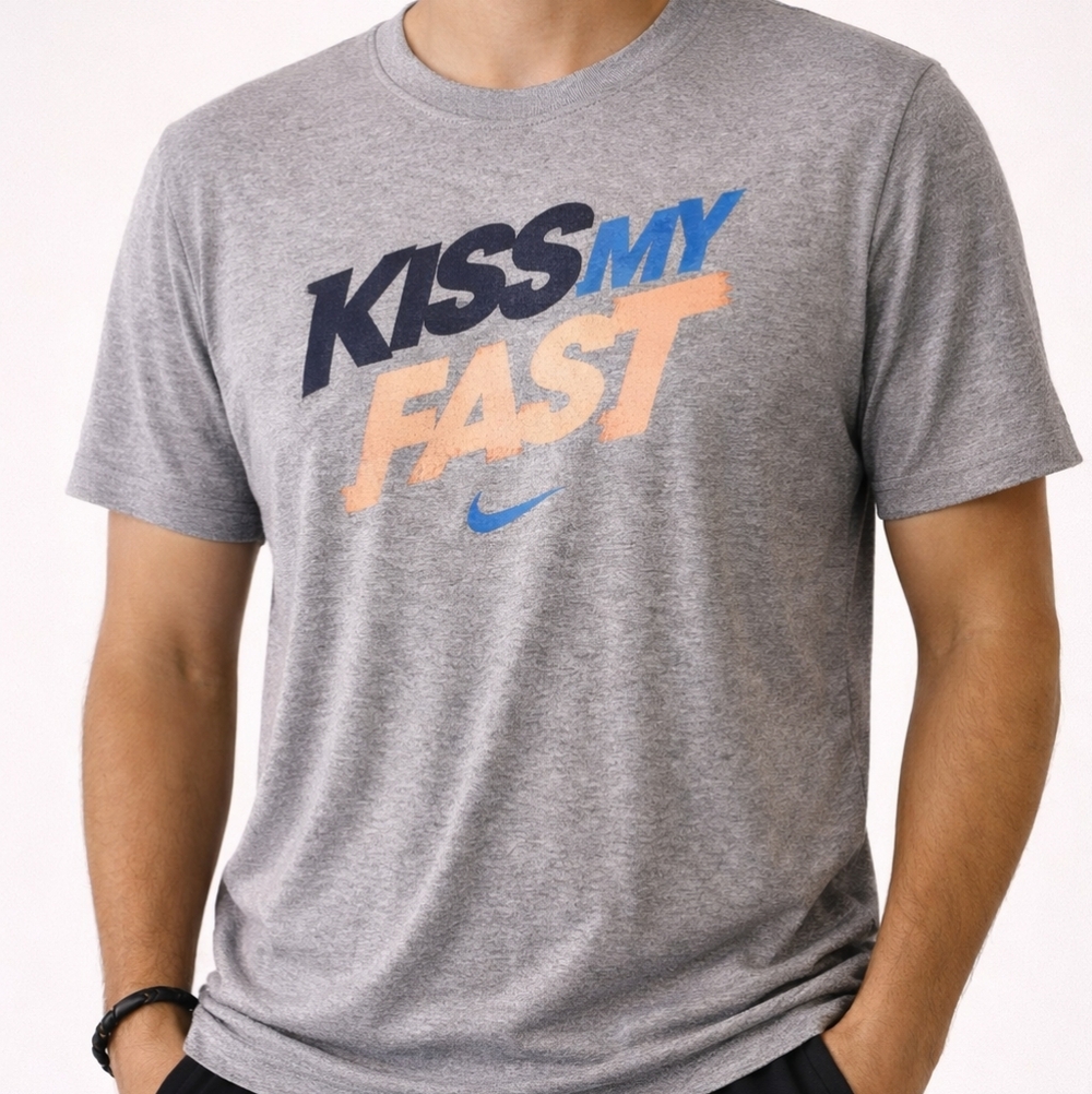 Nike Men's Medium‎ Gray "Kiss My Fast" Graphic T-Shirt